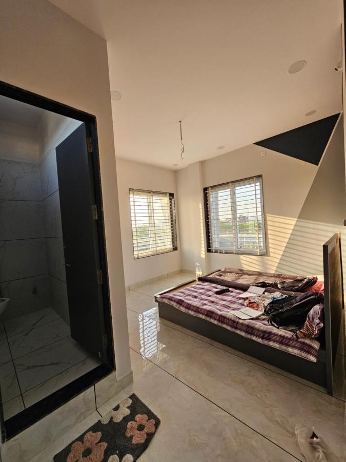 Shree Ambe Farmhouse Villa Uddzsaín Kültér fotó