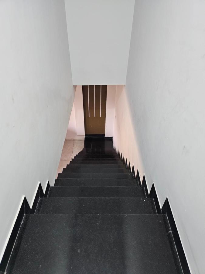 Shree Ambe Farmhouse Villa Uddzsaín Kültér fotó